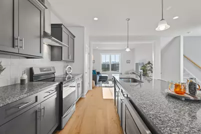 130 Shea Circle #130, Cheshire, CT 06410 - Photo 4