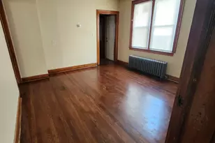 23 Harbison Ave, Hartford, CT 06106 - Photo 6