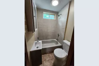 23 Harbison Avenue, Hartford, CT 06106 - Photo 14