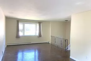 20 Heritage Pl, Bridgeport, CT 06606 - Photo 4
