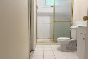 20 Heritage Pl, Bridgeport, CT 06606 - Photo 6