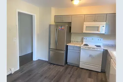 20 Heritage Place, Bridgeport, CT 06606 - Photo 2