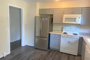 20 Heritage Pl, Bridgeport, CT 06606 - Photo 2