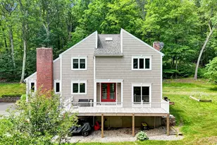 2 Pent Rd, Bloomfield, CT 06002 - Photo 2
