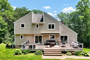 2 Pent Rd, Bloomfield, CT 06002 - Photo 6