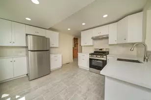 198 Shore Dr, Branford, CT 06405 - Photo 14