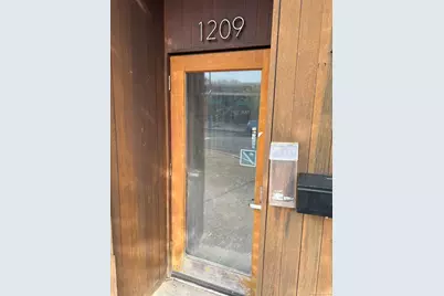 1205 Main Street #1205-1209, Branford, CT 06405 - Photo 4