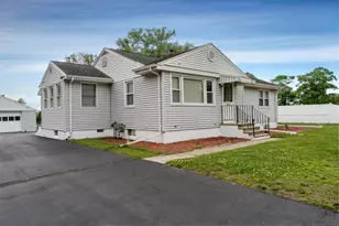 34 River St, East Haven, CT 06512 - Photo 1
