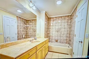 136 Tunxis Village, Farmington, CT 06032 - Photo 24
