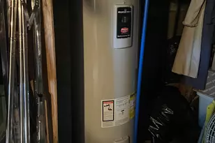 16 Springside Ave, Danbury, CT 06810 - Photo 18