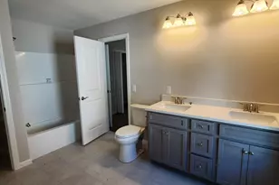 22 Lombard Cir, North Haven, CT 06473 - Photo 28