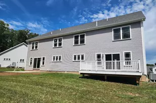 22 Lombard Cir, North Haven, CT 06473 - Photo 2