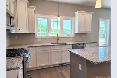 22 Lombard Circle #22, North Haven, CT 06473 - Photo 12