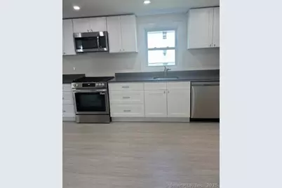 70 Dyke Lane, Stamford, CT 06902 - Photo 2