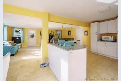 847 Glenbrook Road, Orange, CT 06477 - Photo 4