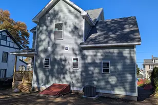 647 Broadview Terrace, Hartford, CT 06106 - Photo 10