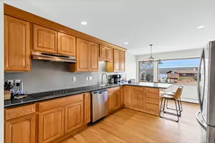 224 Neptune Dr, Groton, CT 06340 - Photo 12