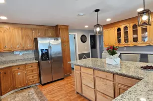 258 Eddy Glover Blvd, New Britain, CT 06053 - Photo 10