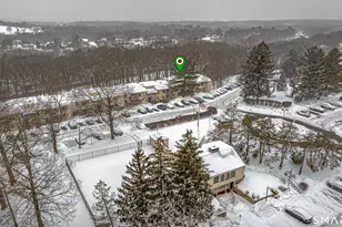 127 Woodland Dr, Cromwell, CT 06416 - Photo 2