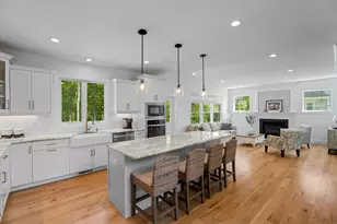 33 Arbor Crossing, East Lyme, CT 06333 - Photo 6