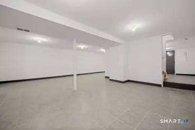 105 Houston Terrace, Stamford, CT 06902 - Photo 30