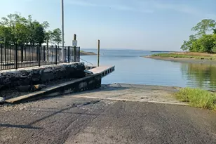 105 Houston Terrace, Stamford, CT 06902 - Photo 38