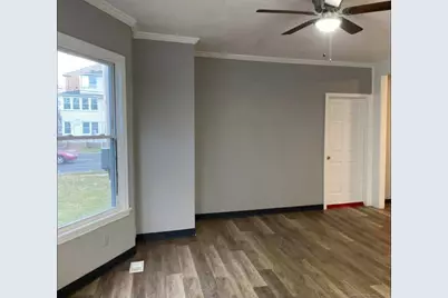 453 Burnside Avenue, East Hartford, CT 06108 - Photo 6