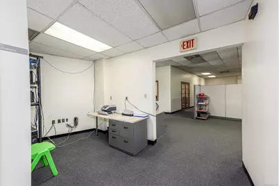 565 Washington Avenue #7/8, North Haven, CT 06473 - Photo 6