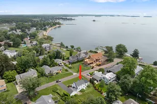 10 Montgomery Pkwy, Branford, CT 06405 - Photo 2