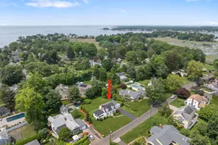 10 Montgomery Pkwy, Branford, CT 06405 - Photo 4