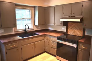 17 Valley Rd, Clinton, CT 06413 - Photo 6