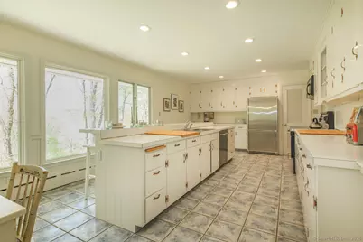 21 South Road, Harwinton, CT 06791 - Photo 10