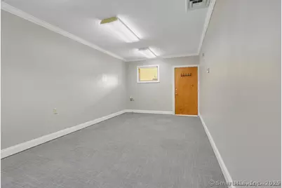 325 Chamberlain Highway #8, Meriden, CT 06451 - Photo 12