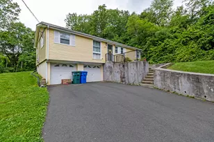 132 Stanley Rd, Hamden, CT 06514 - Photo 20