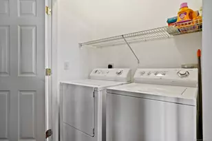 1 Village Dr, Trumbull, CT 06611 - Photo 26