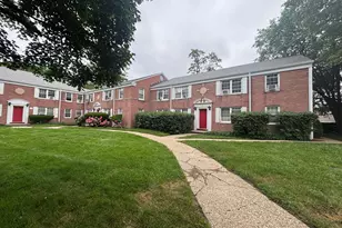 74 Standish Rd, Stamford, CT 06902 - Photo 2