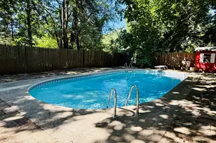 27 Stonecrop Rd, Norwalk, CT 06851 - Photo 2