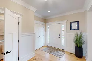 84 Shea Cir, Cheshire, CT 06410 - Photo 2