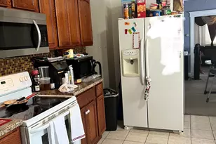 70 Burnham St, Hartford, CT 06112 - Photo 6