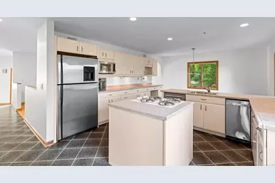 18 Spice Bush Lane, Branford, CT 06405 - Photo 20