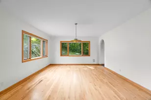 18 Spice Bush Ln, Branford, CT 06405 - Photo 14