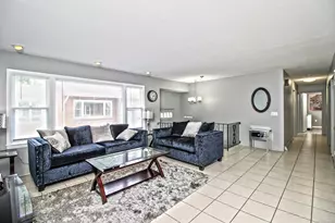 1137 Ocean Ave, New London, CT 06320 - Photo 2