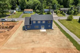 170 Bee St, Meriden, CT 06450 - Photo 6