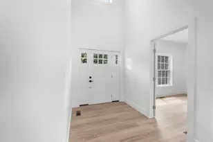 180 Bee St, Meriden, CT 06450 - Photo 30