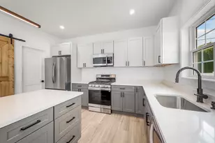 180 Bee St, Meriden, CT 06450 - Photo 20
