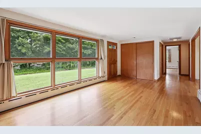 77 Old Middle Road, Brookfield, CT 06804 - Photo 10