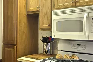 306 Old Colchester Rd, Salem, CT 06420 - Photo 6