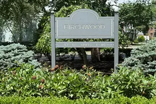 13 Hills Ln, Westport, CT 06880 - Photo 2