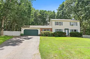 9 Elwood Ln, Norwich, CT 06360 - Photo 2