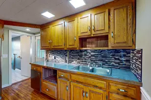 270 Maple St, New Britain, CT 06051 - Photo 12